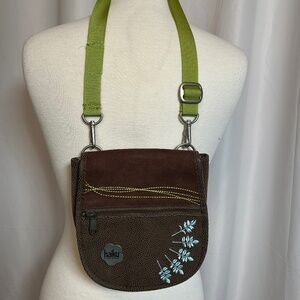 HAIKU VEGAN BROWN, BLUE AND GREEN BELT BAG